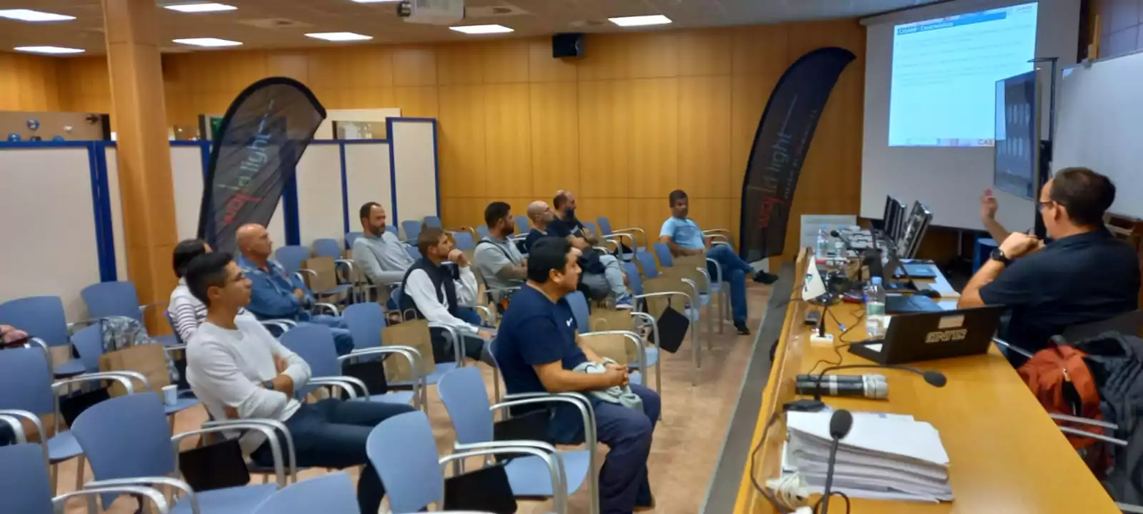 , Jornada formativa sobre el control de iluminación con el sistema Casambi, Worldlight | Estudio de iluminación profesional
