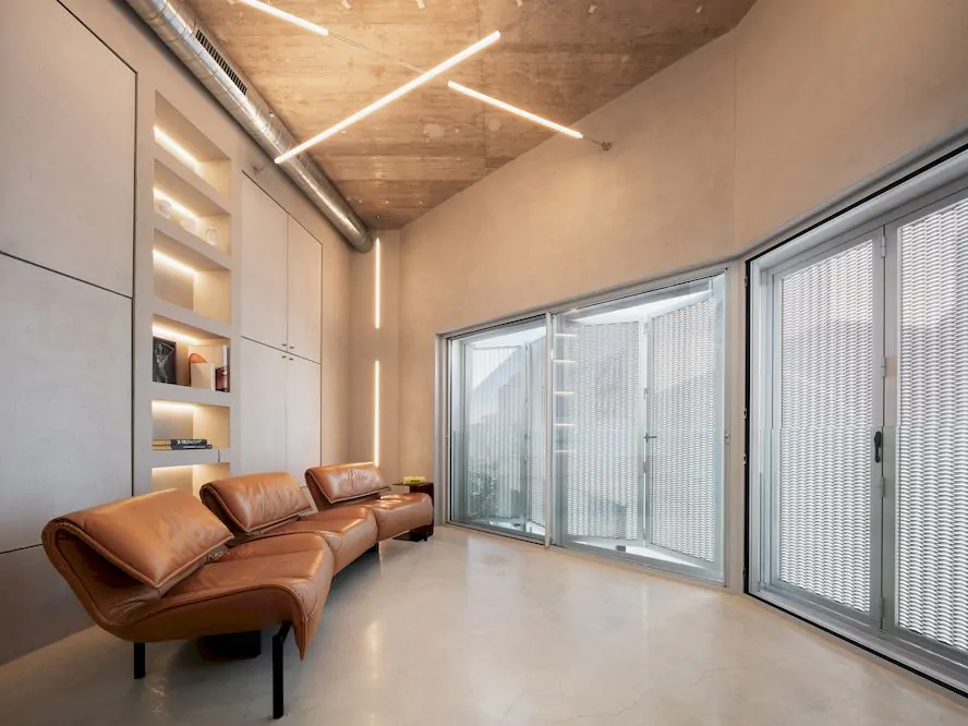 Minimal Studio The Corner 00016