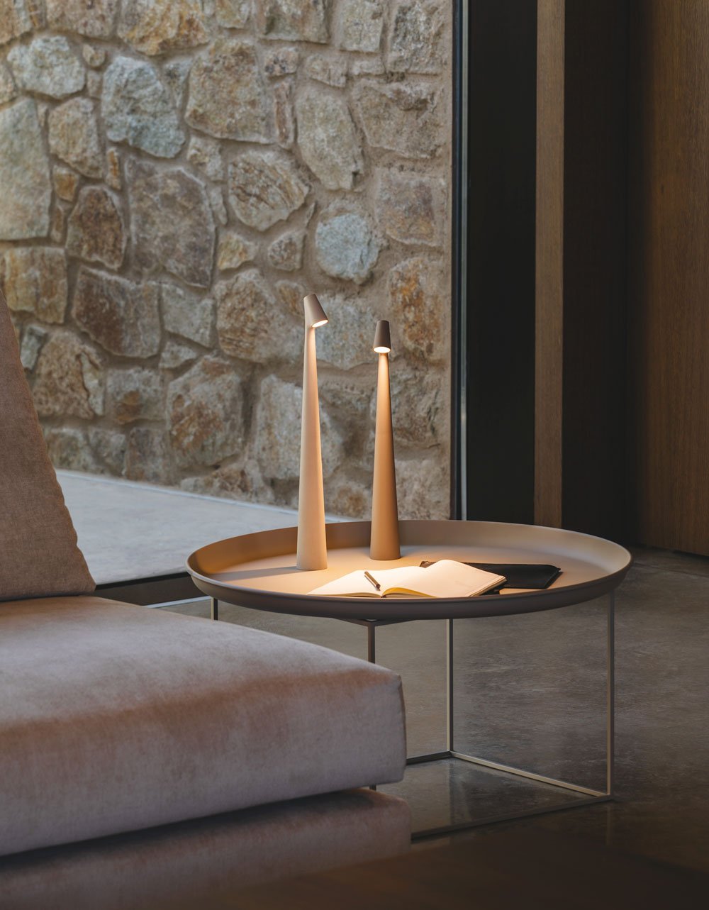 Vibia The Edit Sculpting Light Africa 4